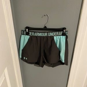 under armour women's small athletic shorts